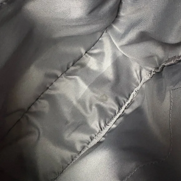 Tumi Voyageur Calais Navy Backpack (missing ID Tag) - Picture 13 of 15